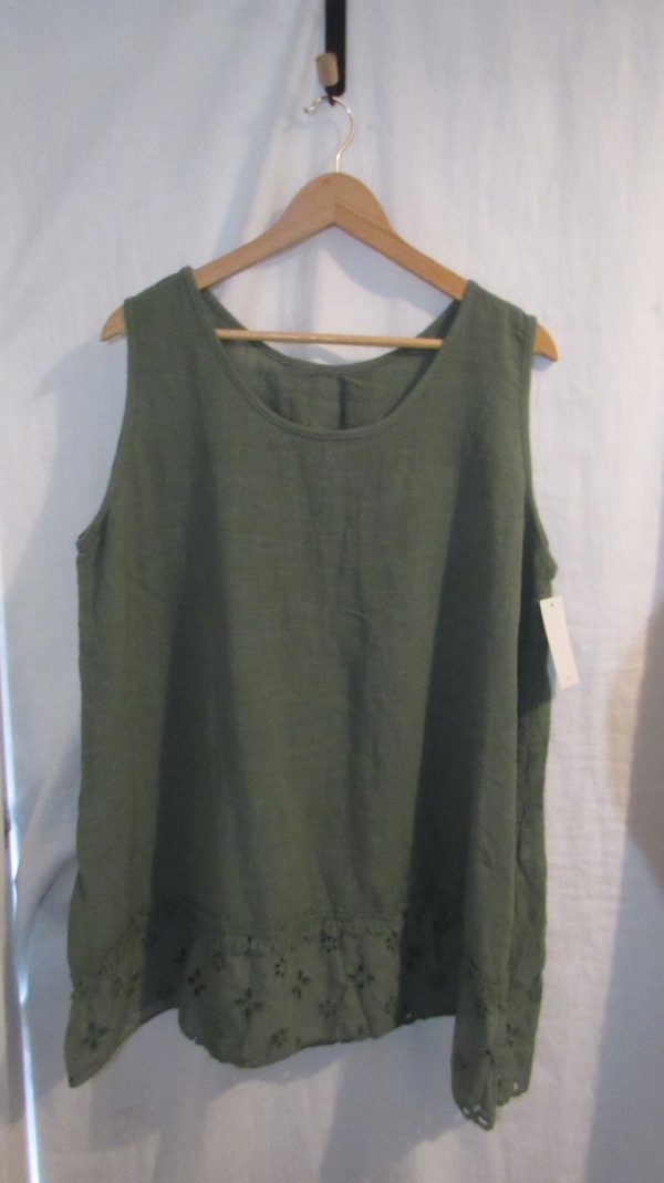 New Ladies Khaki Sleeveless Floral Trim Top One size fits sizes 14 16 18 20