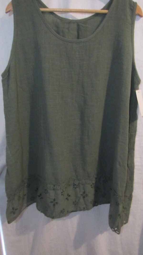 New Ladies Khaki Sleeveless Floral Trim Top One size fits sizes 14 16 18 20 - Image 4