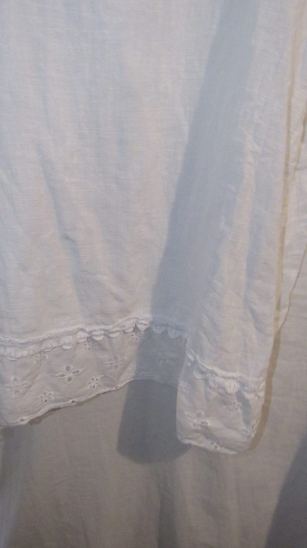New Ladies White Sleeveless Floral Trim Top One size fits sizes 14 16 18 20 - Image 4