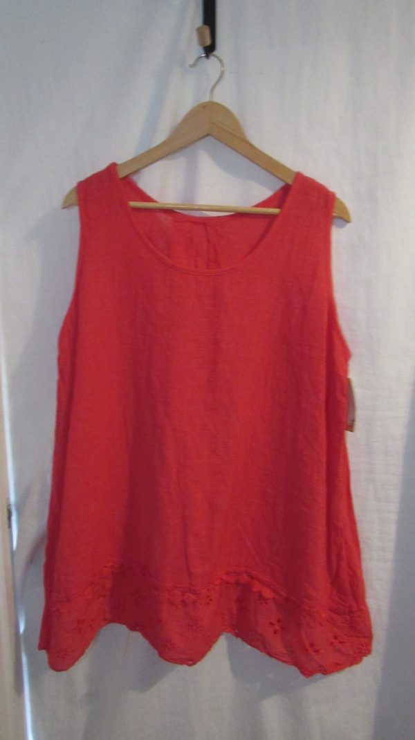 New Ladies Coral Pink Sleeveless Floral Trim Top One size fits sizes 14 16 18 20