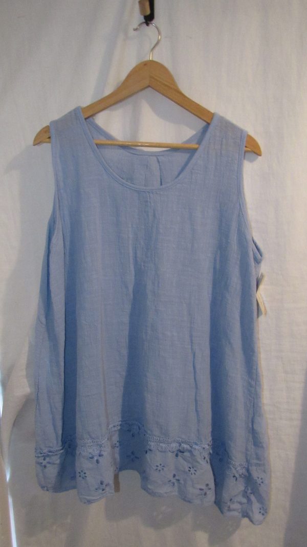 New Ladies Pale Blue Sleeveless Floral Trim Top One size fits sizes 14 16 18 20