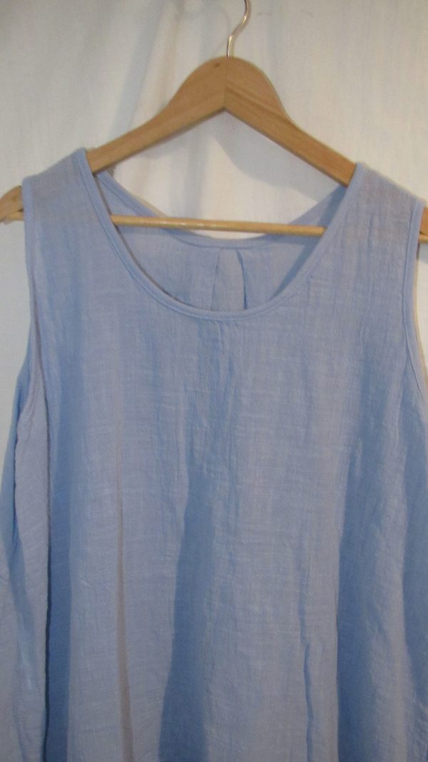New Ladies Pale Blue Sleeveless Floral Trim Top One size fits sizes 14 16 18 20 - Image 3