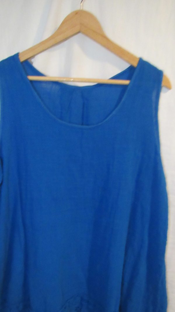 New Ladies Royal Blue Sleeveless Floral Trim Top One size fits sizes 14 16 18 20 - Image 3