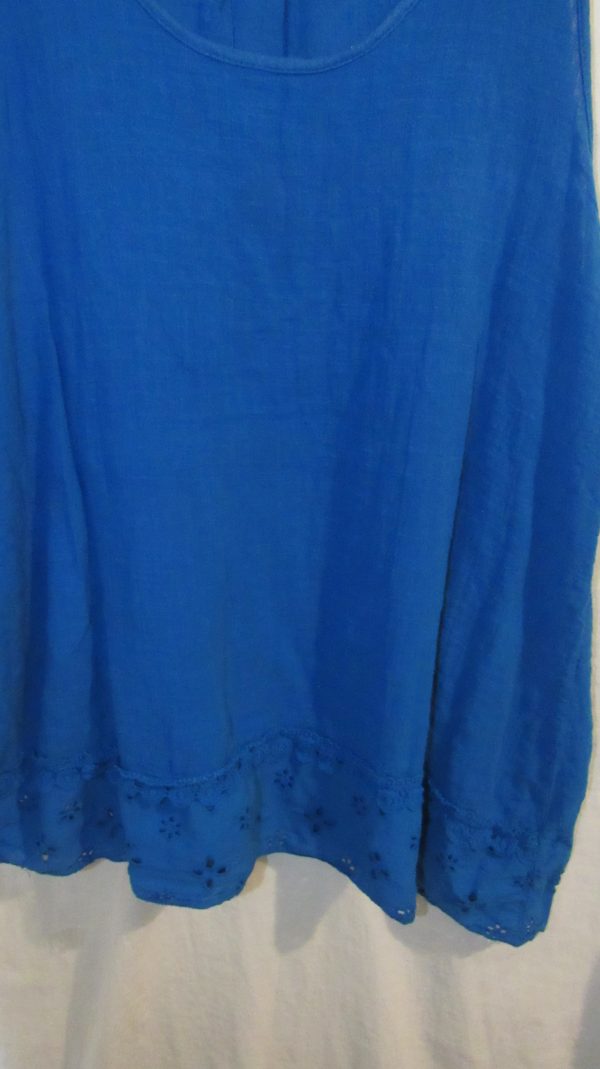 New Ladies Royal Blue Sleeveless Floral Trim Top One size fits sizes 14 16 18 20 - Image 4