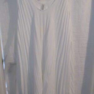 New Ladies White Pleated Sleeveless Swing Dress One Size fits sizes 18 20 22 24
