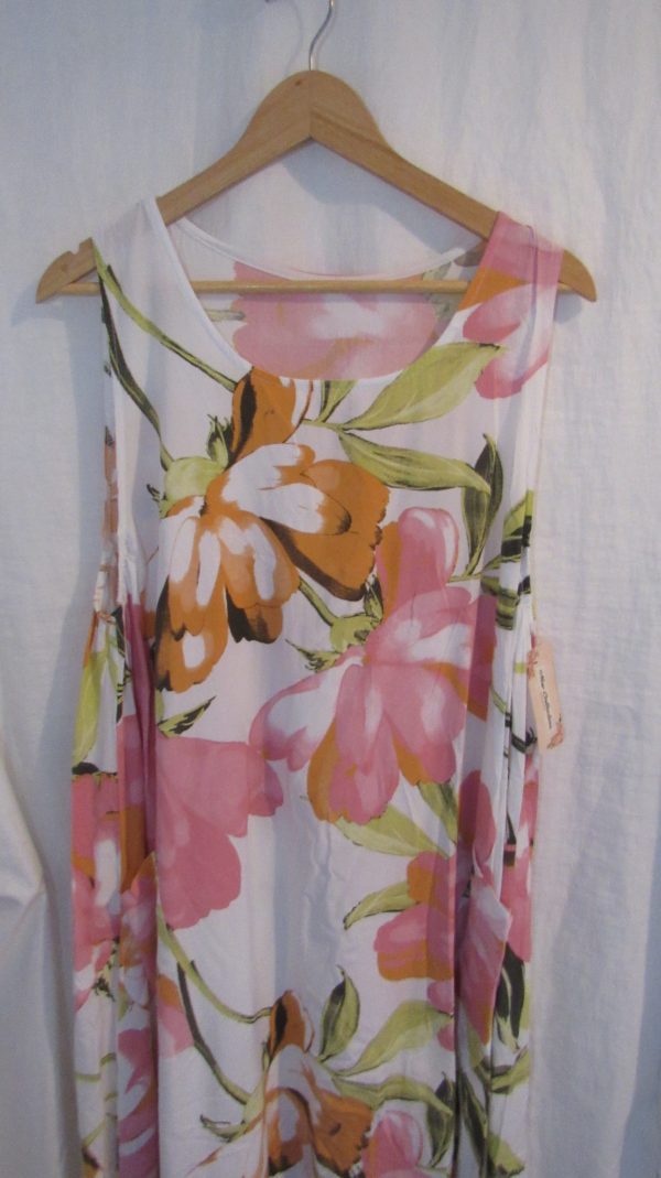 Special Price White Summer Floral Dress One Size fits sizes 14 16 18 20 - Image 3