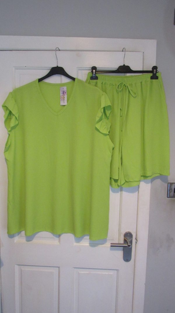 New Ladies Lime Ladies Shorts Set One Size fits sizes 18 20 22 - Image 2