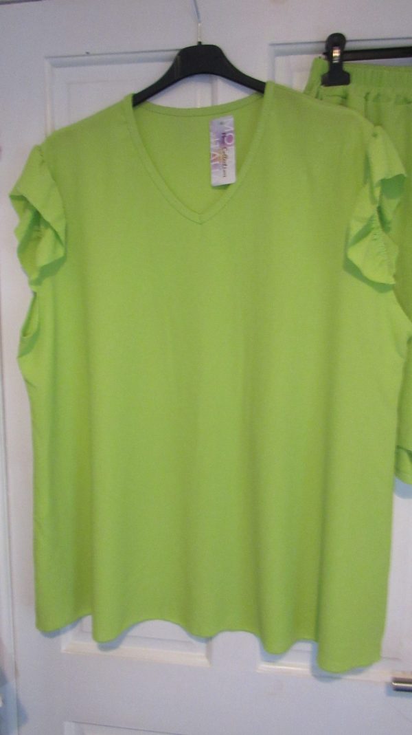 New Ladies Lime Ladies Shorts Set One Size fits sizes 18 20 22 - Image 3