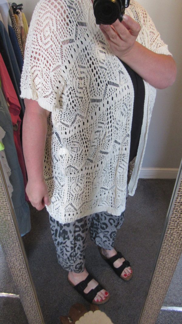 New Ladies Beige Lacy Open Cardigan One Size fits sizes 18 20 22 - Image 7
