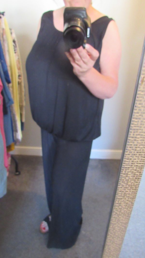 Special Buy Black Ladies Pleated Elasticated Waist Trousers One Size fits sizes 16 18 20 22 - Image 12