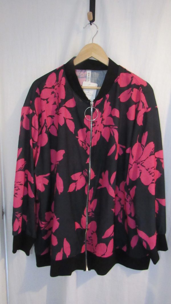 New Ladies White with Pink Floral Bomber Jacket One Size fits sizes 18 20 22 - Image 2
