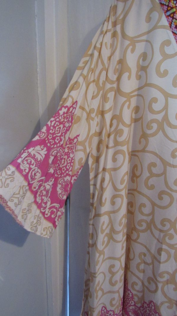 NEW Ladies Beige Pattern V Neck Dress One size fits sizes 16 18 20 22 NON RETURNABLE - Image 7