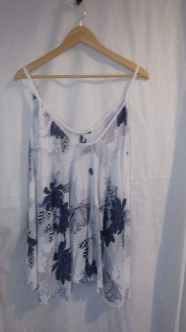 New Ladies White Floral Vest Top One Size fits sizes 16 18 20 22 - Image 2