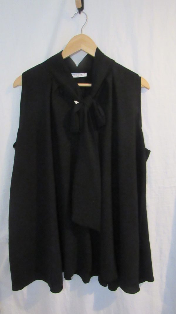 New Black Sleeveless Pussy Bow Swing Top One Size fits sizes 16 18 20 22 - Image 2