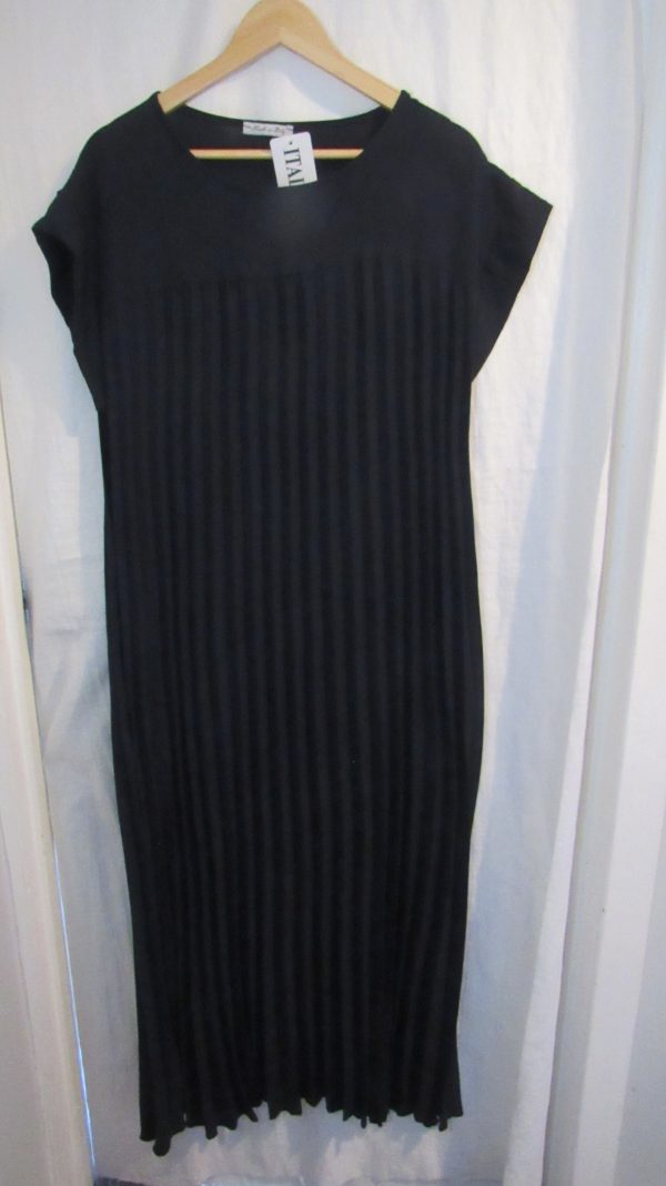 New Ladies Navy Pleated Maxi Dress One Size fits sizes 14 16 18 20 - Image 2