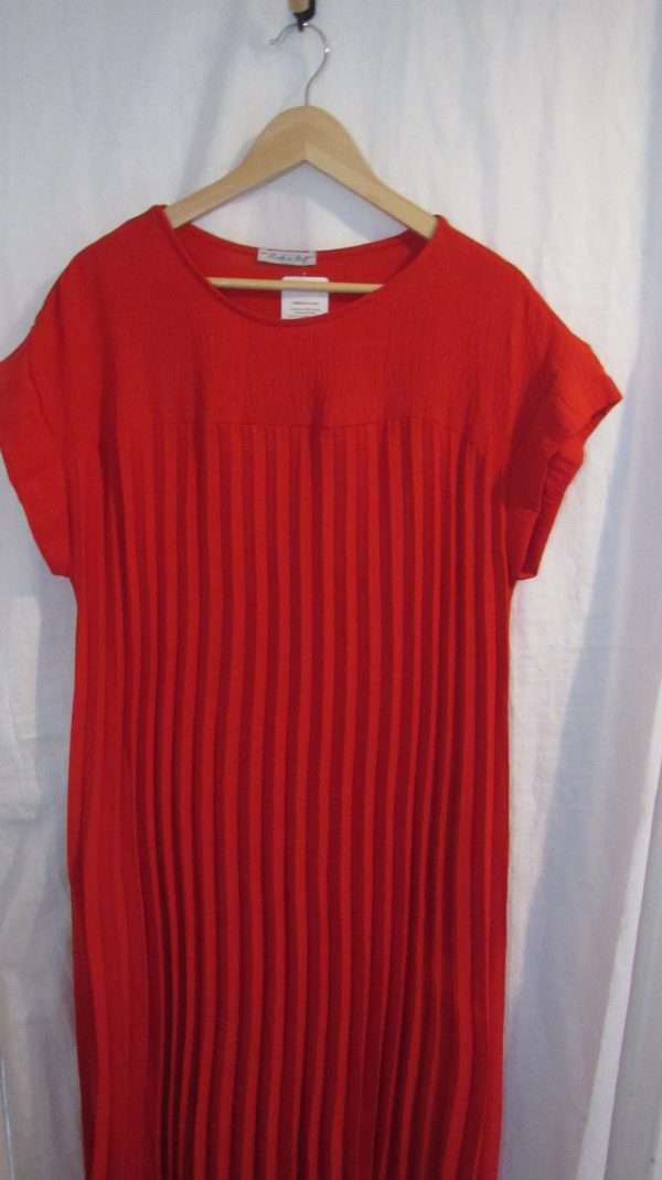 New Ladies Red Pleated Maxi Dress One Size fits sizes 14 16 18 20 - Image 3