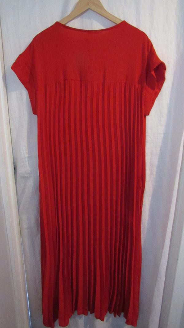 New Ladies Red Pleated Maxi Dress One Size fits sizes 14 16 18 20 - Image 5