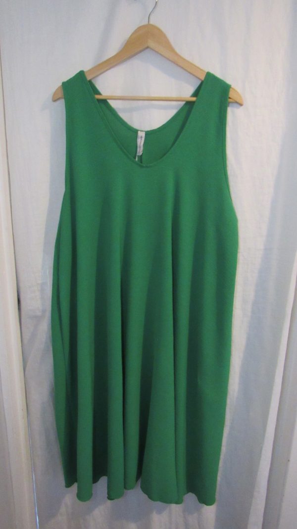 New Ladies Green Sleeveless Swing Dress One Size fits sizes 18 20 22 24 - Image 2