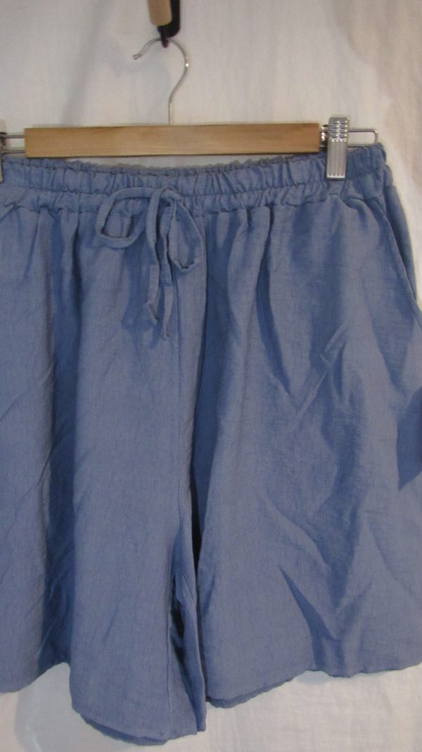 New Ladies Denim Blue Pocket Shorts One size fits sizes 16 18 20 22 - Image 3