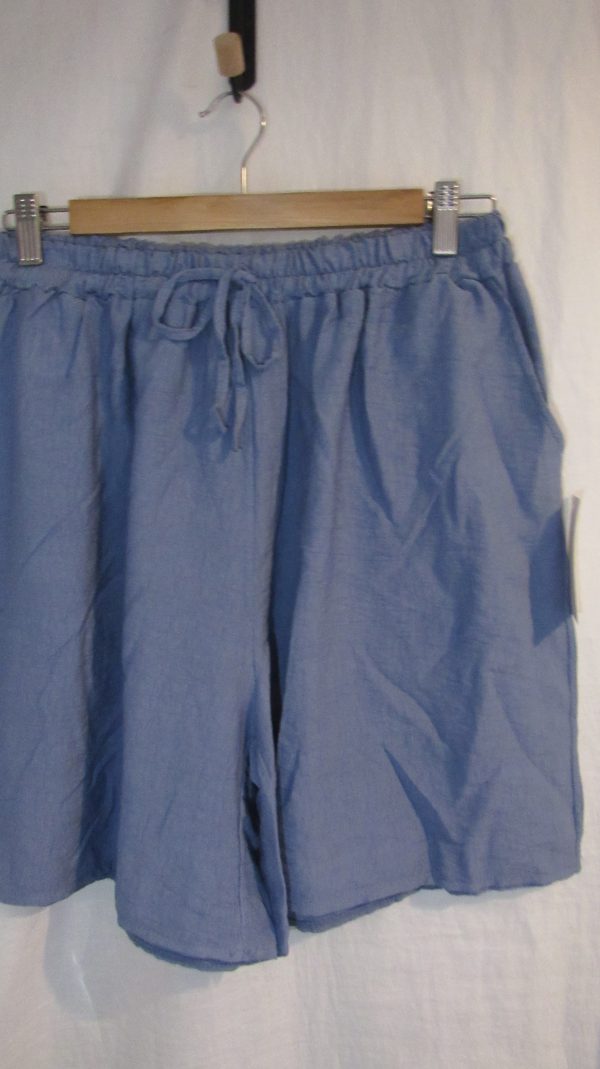 New Ladies Denim Blue Pocket Shorts One size fits sizes 16 18 20 22 - Image 4