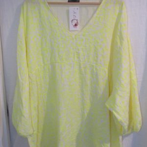New Ladies Yellow Leopard Print Oversized tunic top One Size fits sizes 20 22 24