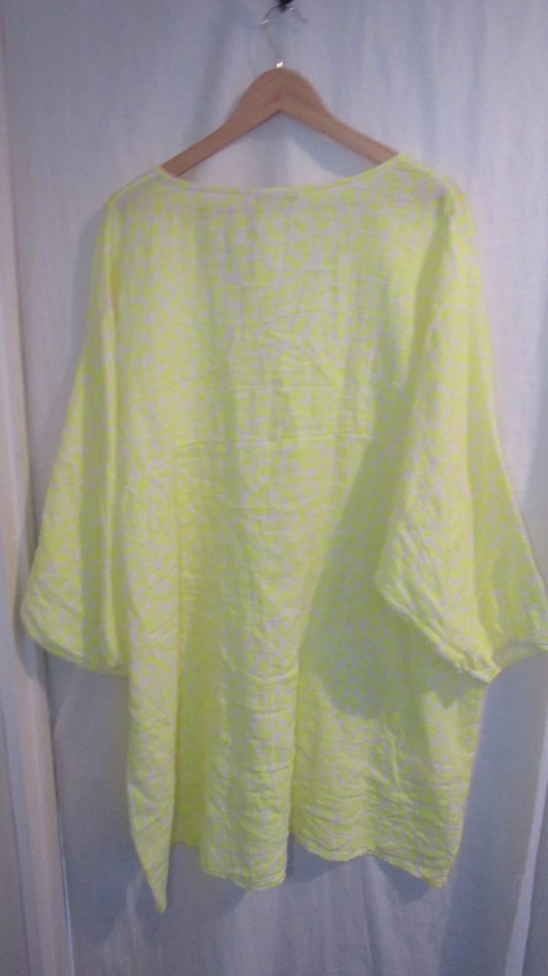 New Ladies Yellow Leopard Print Oversized tunic top One Size fits sizes 20 22 24 - Image 6