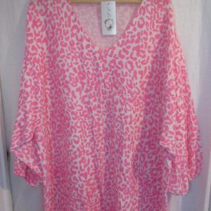 New Ladies Pink Leopard Print Oversized tunic top One Size fits sizes 20 22 24