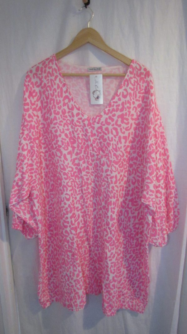 New Ladies Pink Leopard Print Oversized tunic top One Size fits sizes 20 22 24