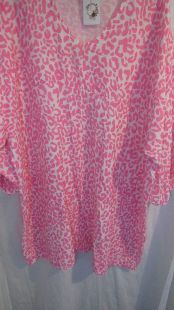 New Ladies Pink Leopard Print Oversized tunic top One Size fits sizes 20 22 24 - Image 4