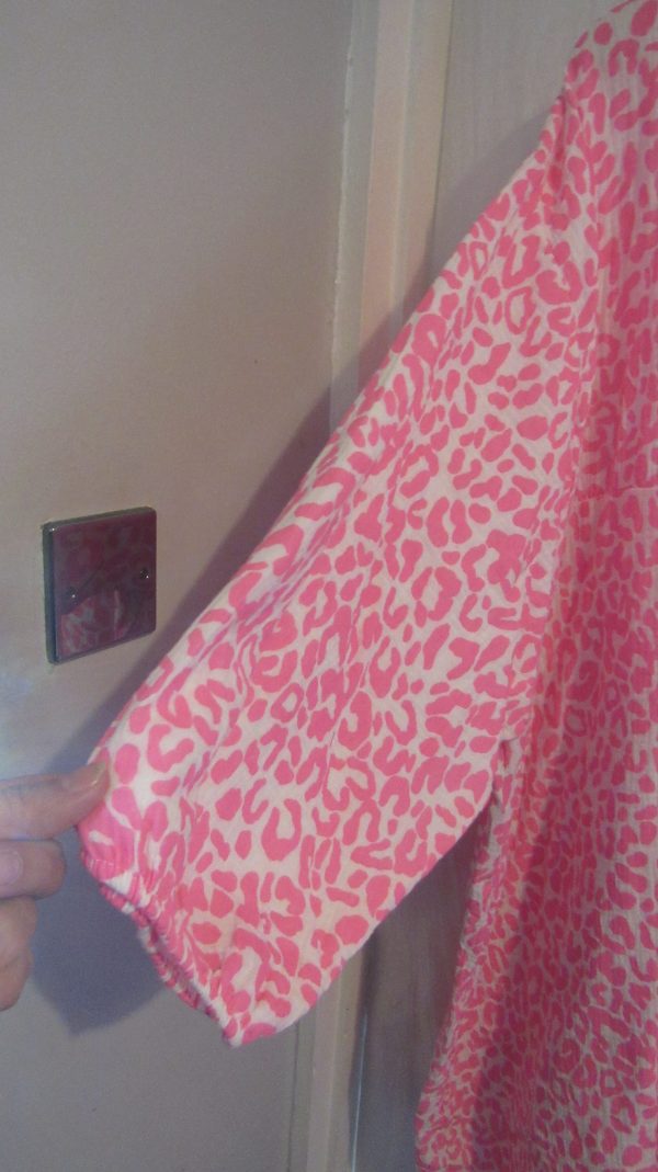 New Ladies Pink Leopard Print Oversized tunic top One Size fits sizes 20 22 24 - Image 5