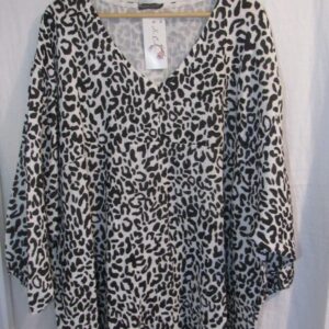New Ladies Black Leopard Print Oversized tunic top One Size fits sizes 20 22 24