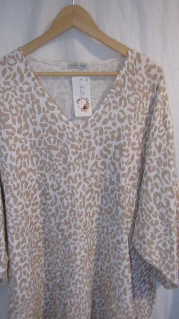 New Ladies Beige Leopard Print Oversized tunic top One Size fits sizes 20 22 24 - Image 4