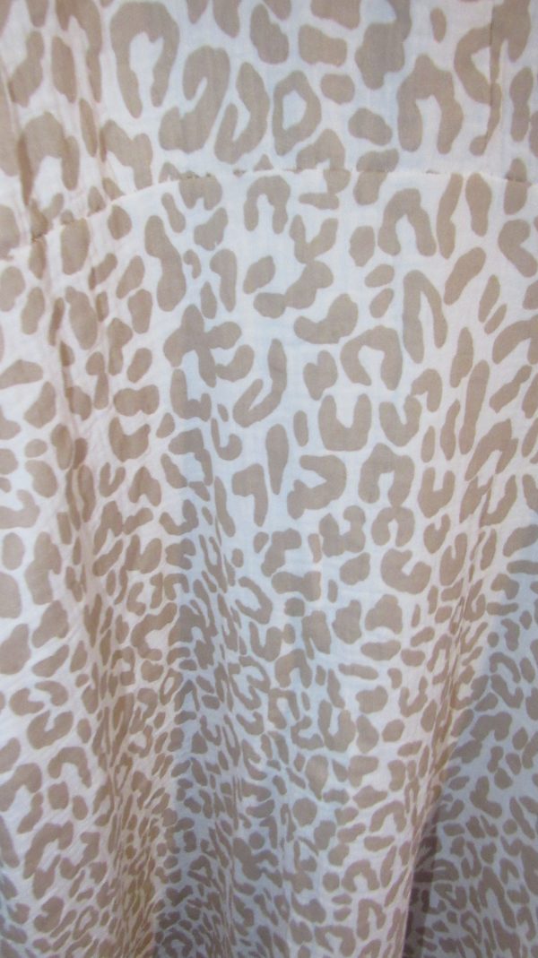 New Ladies Beige Leopard Print Oversized tunic top One Size fits sizes 20 22 24 - Image 3