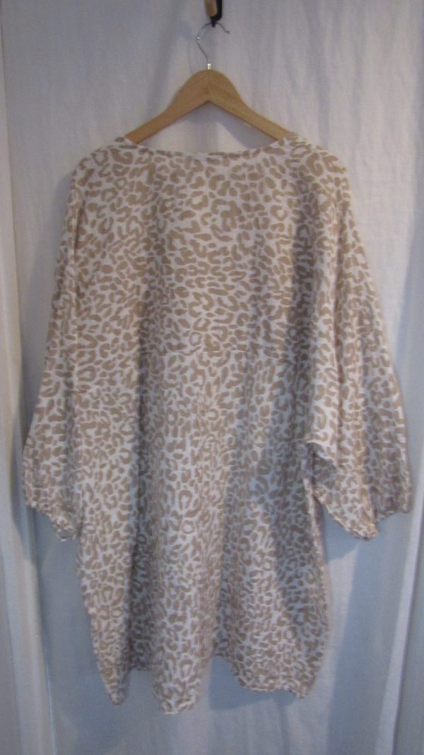 New Ladies Beige Leopard Print Oversized tunic top One Size fits sizes 20 22 24 - Image 6