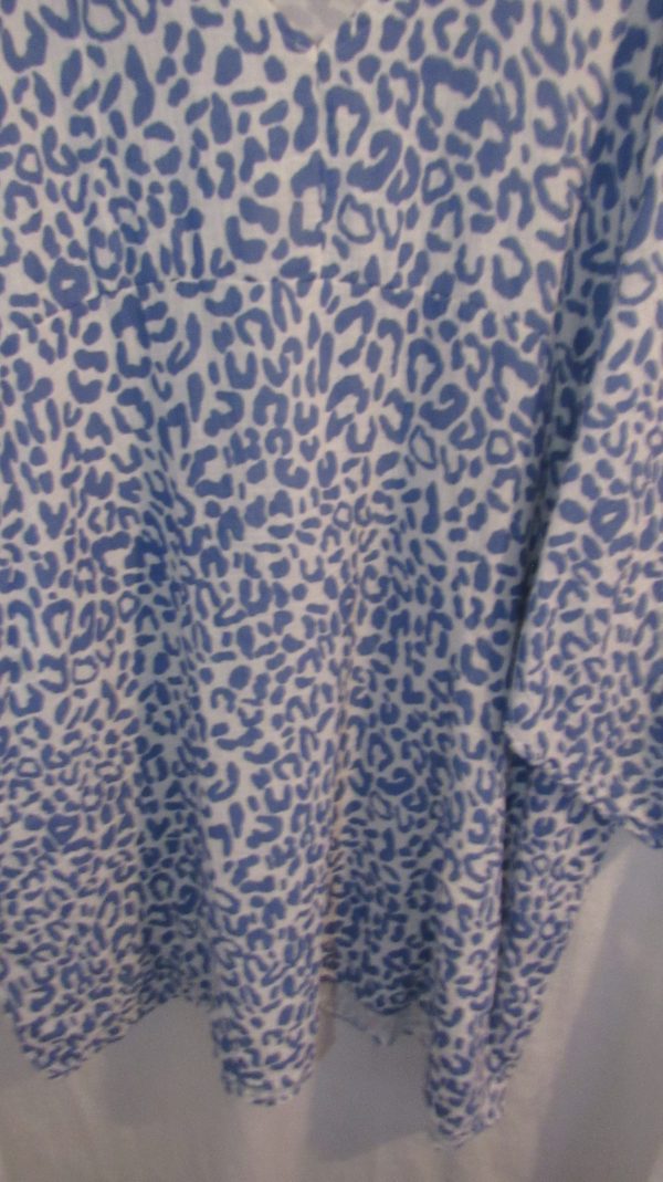 New Ladies Blue Leopard Print Oversized tunic top One Size fits sizes 20 22 24 NON RETURNABLE - Image 8