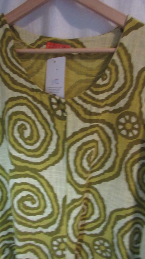 New Ladies Green Circle Top One Size fits sizes 16 18 20 22 NON RETURNABLE - Image 3