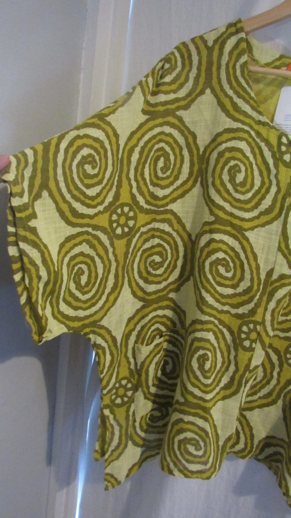 New Ladies Green Circle Top One Size fits sizes 16 18 20 22 NON RETURNABLE - Image 4