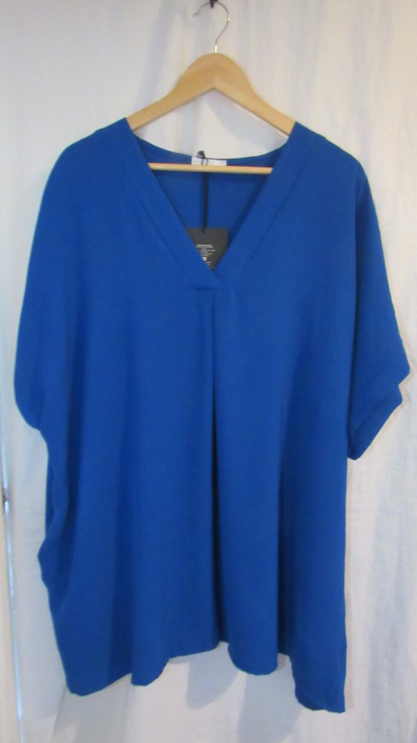 New Ladies Royal Blue V Neck Tunic Top Pocket One Size fits sizes 18 20 22 24 NON RETURNABLE - Image 4
