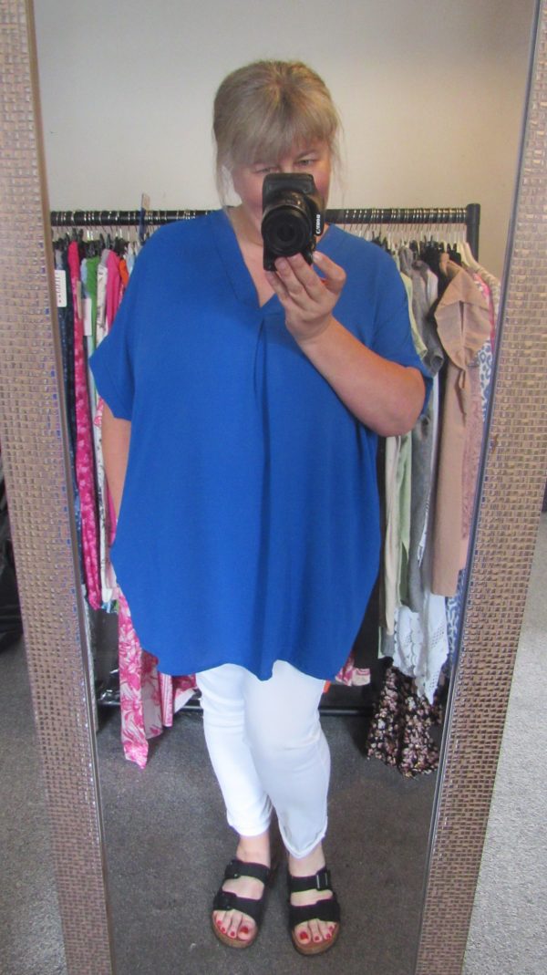 New Ladies Royal Blue V Neck Tunic Top Pocket One Size fits sizes 18 20 22 24 NON RETURNABLE - Image 6