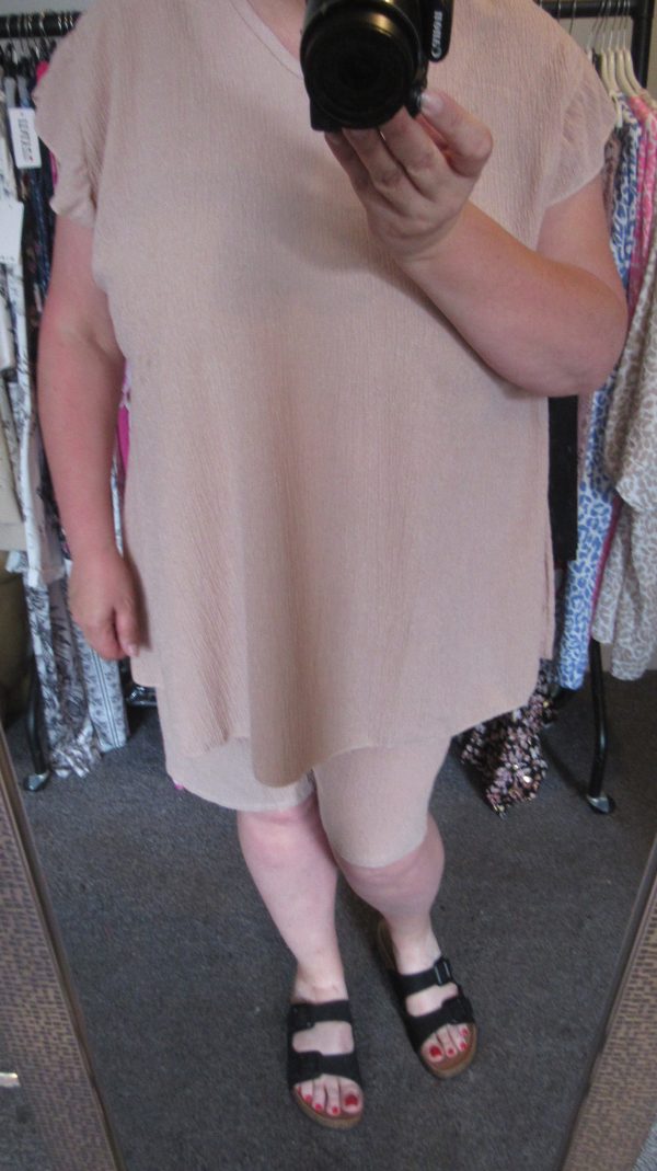 New Ladies Beige Ladies Shorts Set One Size fits sizes 18 20 22 - Image 8