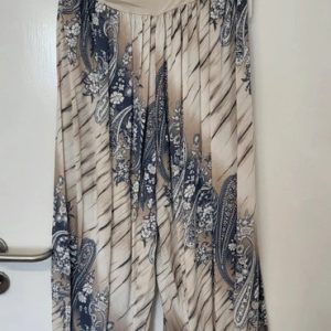 New Ladies Beige with Blue Print Harem Pants One Size fits sizes 16 18 20