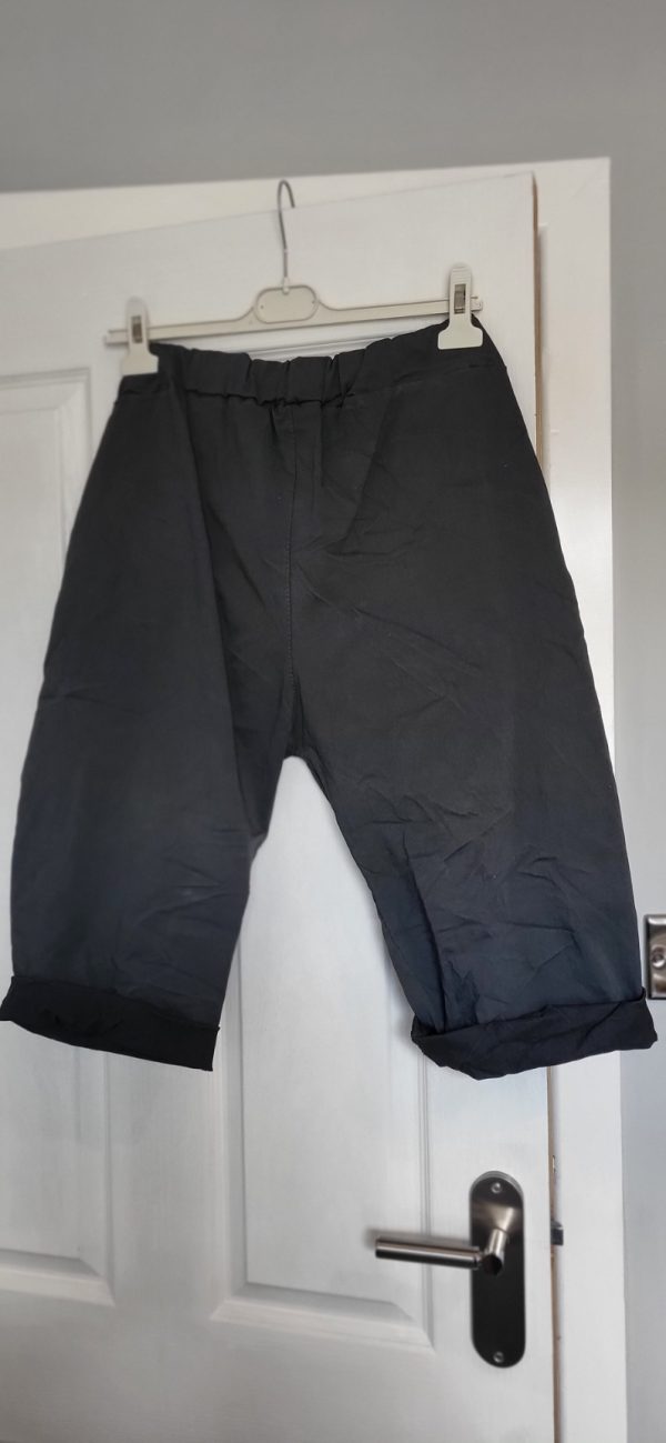 NEW Ladies Charcoal Magic Shorts Plus Size One Size Fits sizes 18 20 22 Size 2 - Image 5