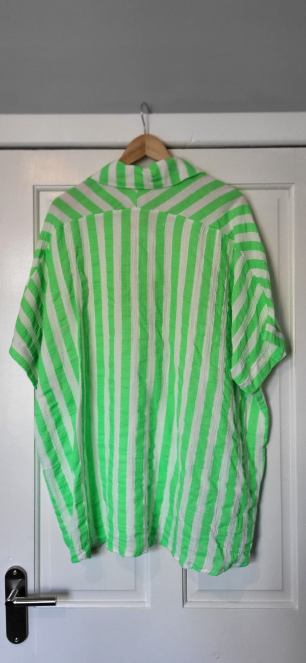New Green and White Stripe Button Up Shirt One Size fits sizes 18 20 22 24 - Image 4
