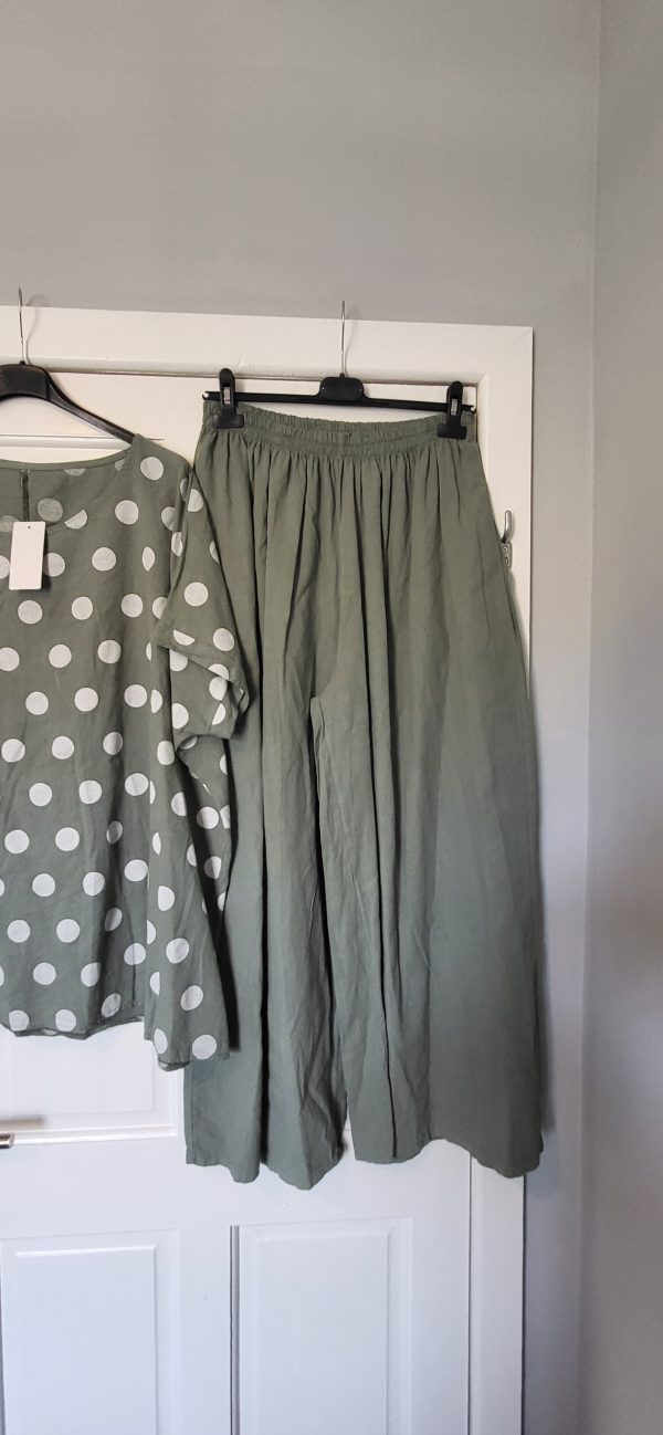 New Khaki Spot 2 Piece Linen Blend Set One Size fits sizes 18 20 22 24 - Image 4