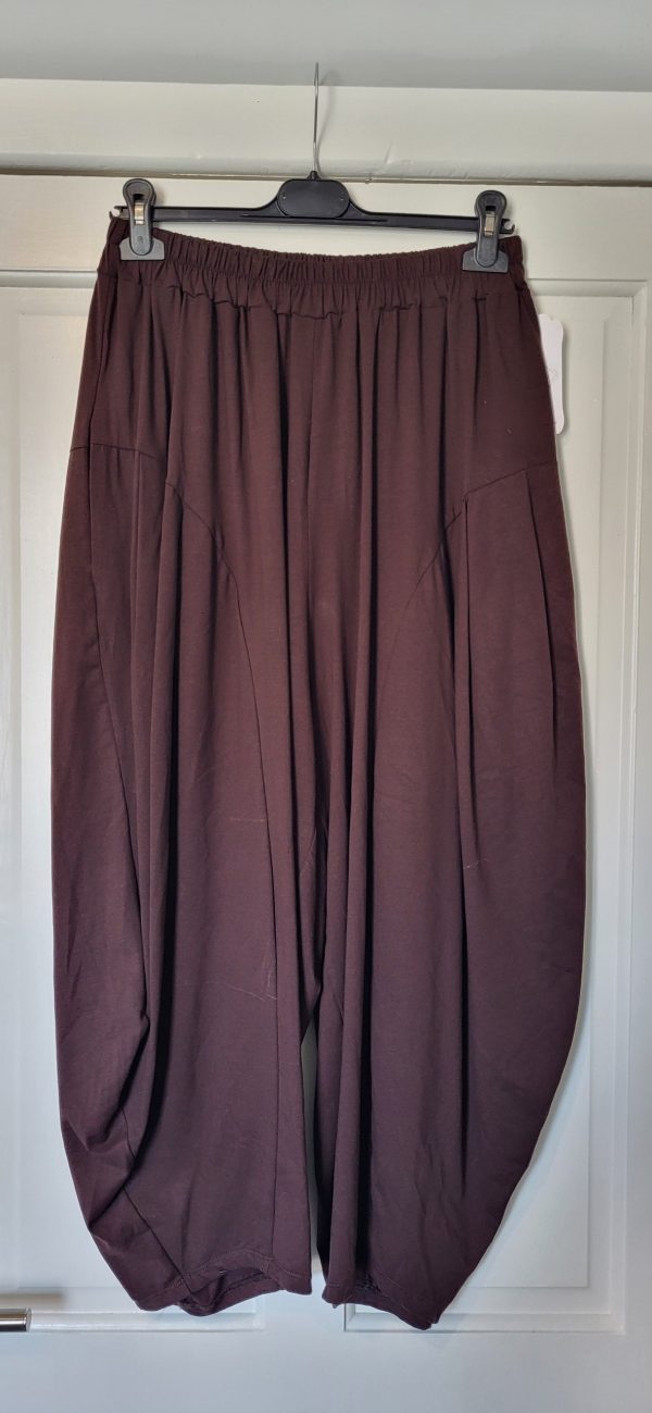 New Ladies Brown 03/4 Length Wide Leg Trousers One size fits sizes 18 20 22 24 - Image 2