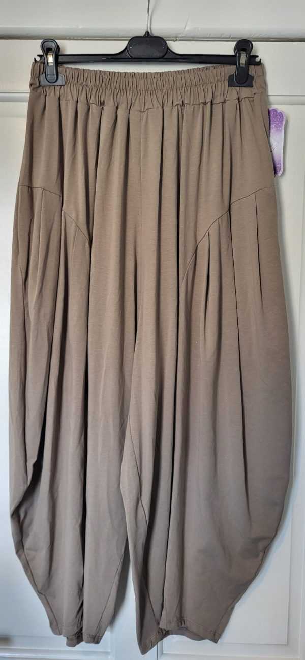 New Ladies Mocha 3/4 Length Wide Leg Trousers One size fits sizes 18 20 22 24 - Image 4