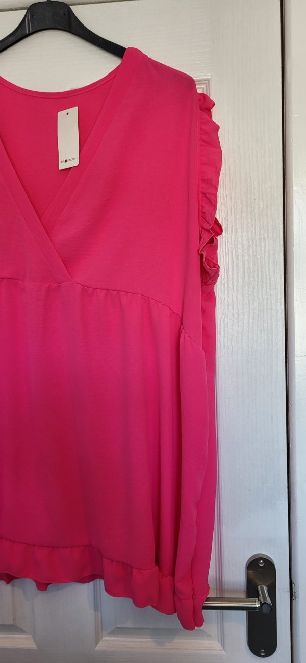 New Ladies Cerise V Neck Frill Top One Size fits sizes 18 20 22 - Image 2