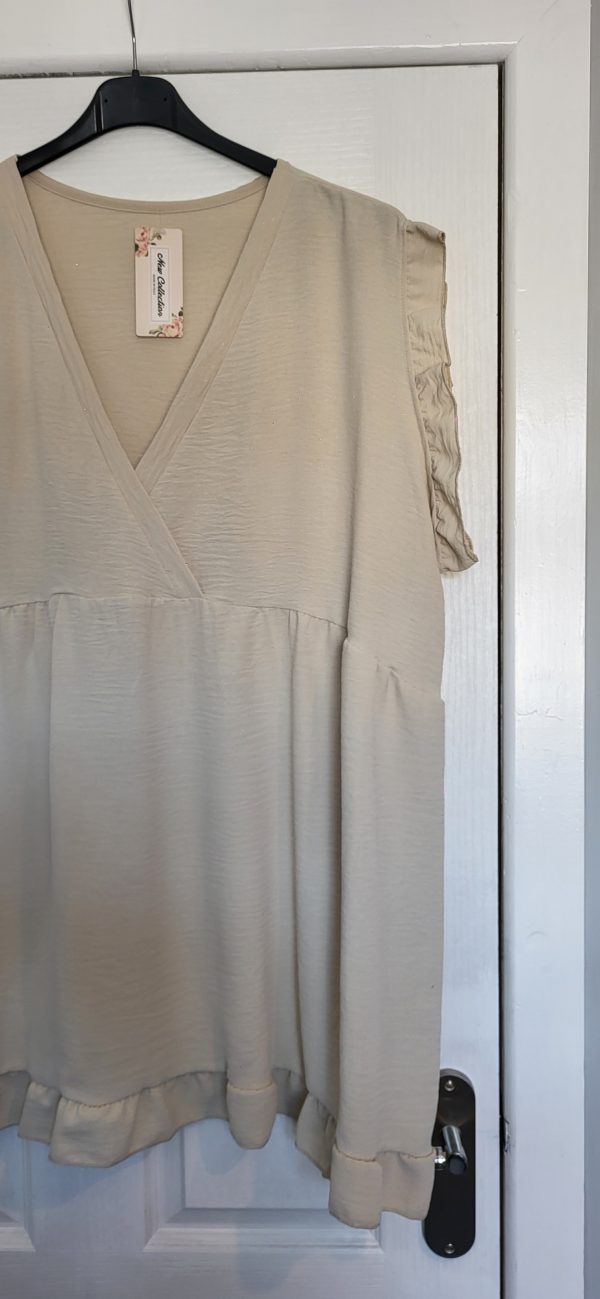 New Ladies Beige V Neck Frill Top One Size fits sizes 18 20 22 - Image 3