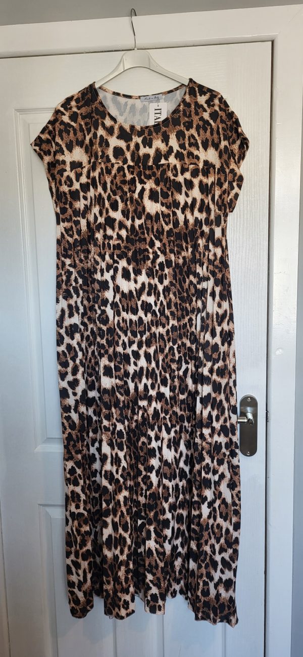 New Ladies Brown Leopard Print Pleated Maxi Dress One Size fits sizes 14 16 18 20 - Image 2