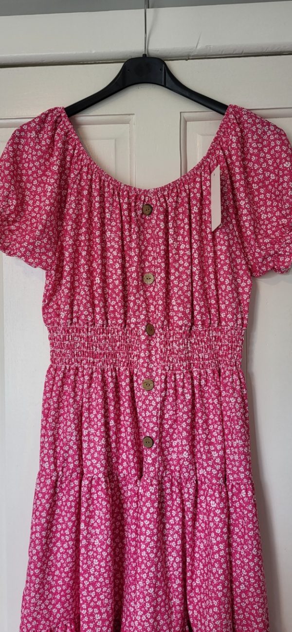 New Ladies Pink Floral Tiered Dress One Size fits sizes 14 16 18 20 - Image 3